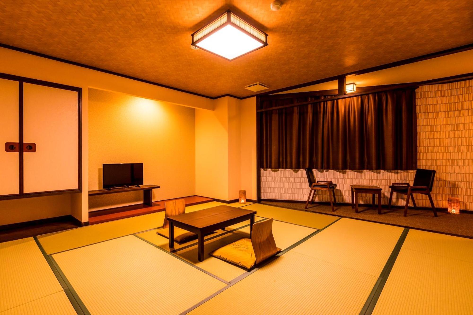 Ooedo Onsen Monogatari Premium Shirahama Saichoraku Hotel Ngoại thất bức ảnh
